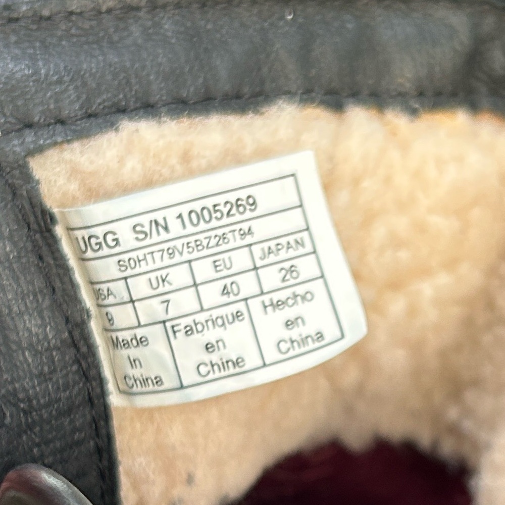 UGG Simmens Boot Size 9 - Picture 9 of 10